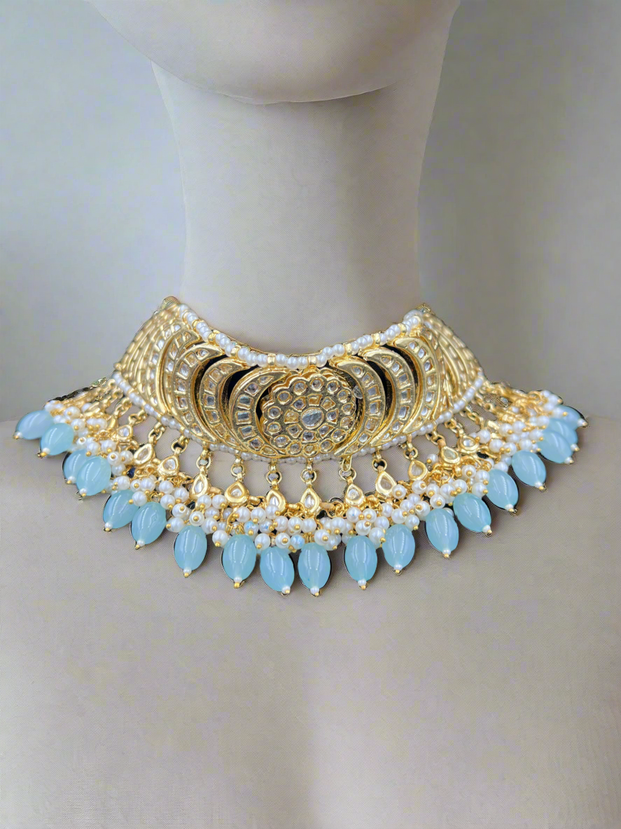 Gold Ocean Blue Neclace