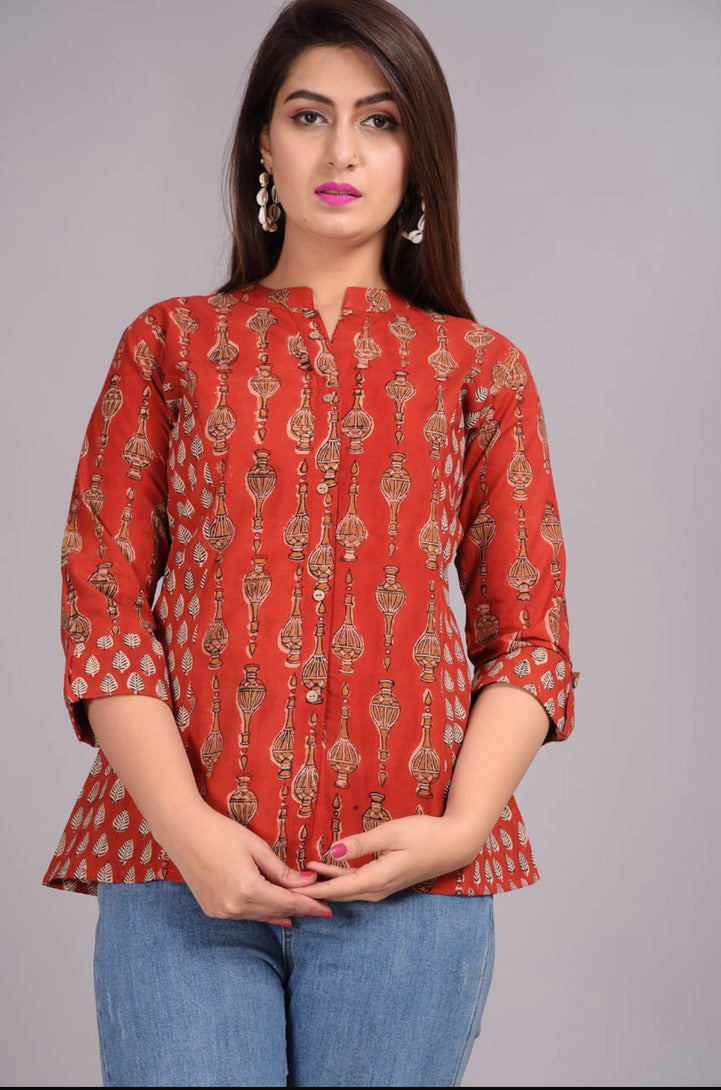 Red Kurti