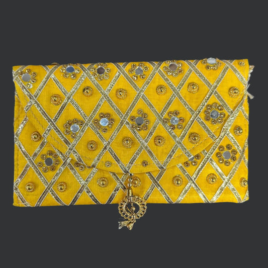 Pouch with Perl String (Gold)